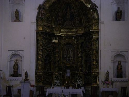 Interior de la Iglesia de Hontanas. Es la primera vez que vi esta Igleisa abiera.