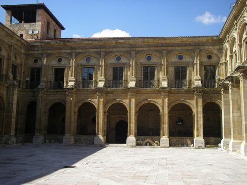 Basilica de San Isidoro de Sevilla