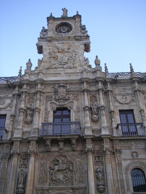 León