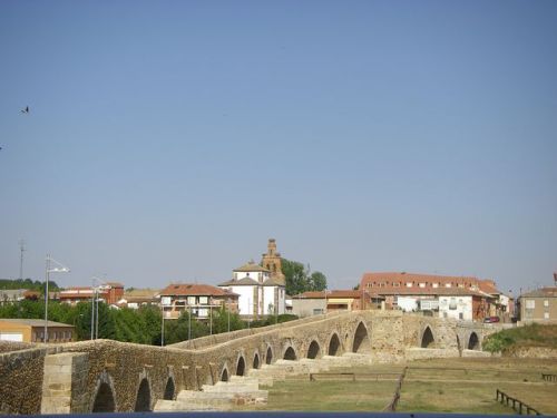 Hospital de Orbigo. Vista desde el Puente de Paso Honroso