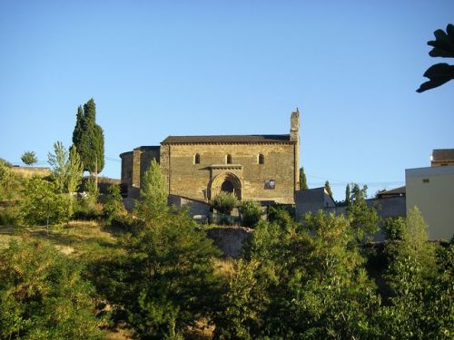 Vista de la Puerta del Perdón de la Iglesia de Santiago. Villafrancia del Bierzo.