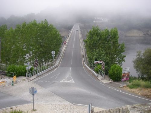 Entrada por el Puente de Portomarín