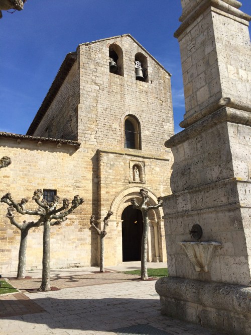 Carrióin de los Condes.. Vista Iglesia Santa María del Camino